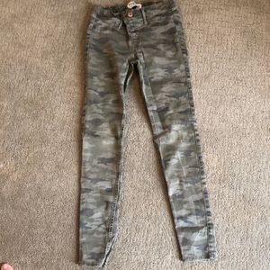 Abercrombie Kids camouflage “jean leggings”